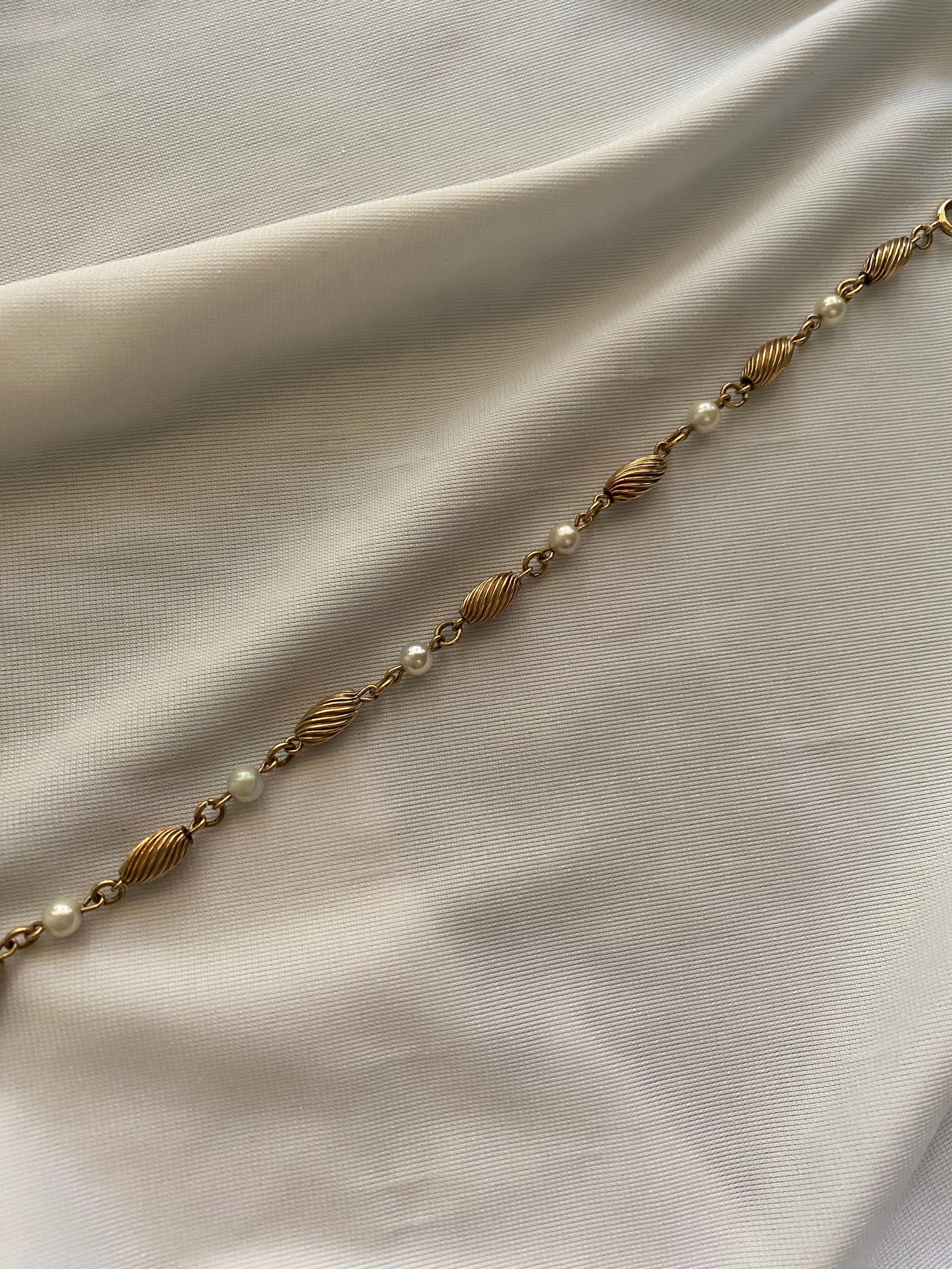 Pearl gold tone Bracelet